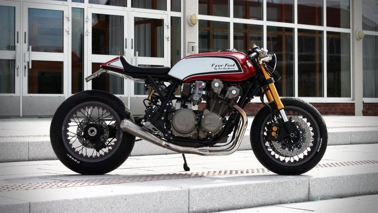 CB1100 Cafe Racer