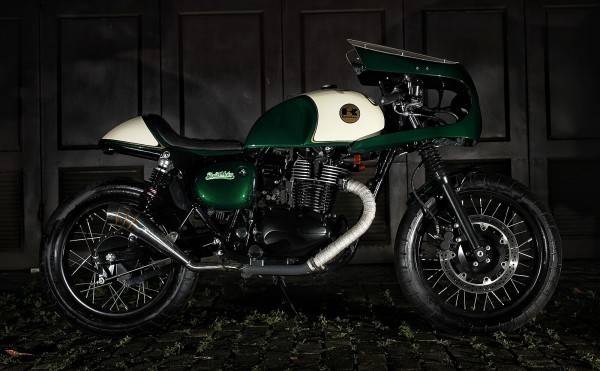 Kawasaki Estrella Cafe Racer 8