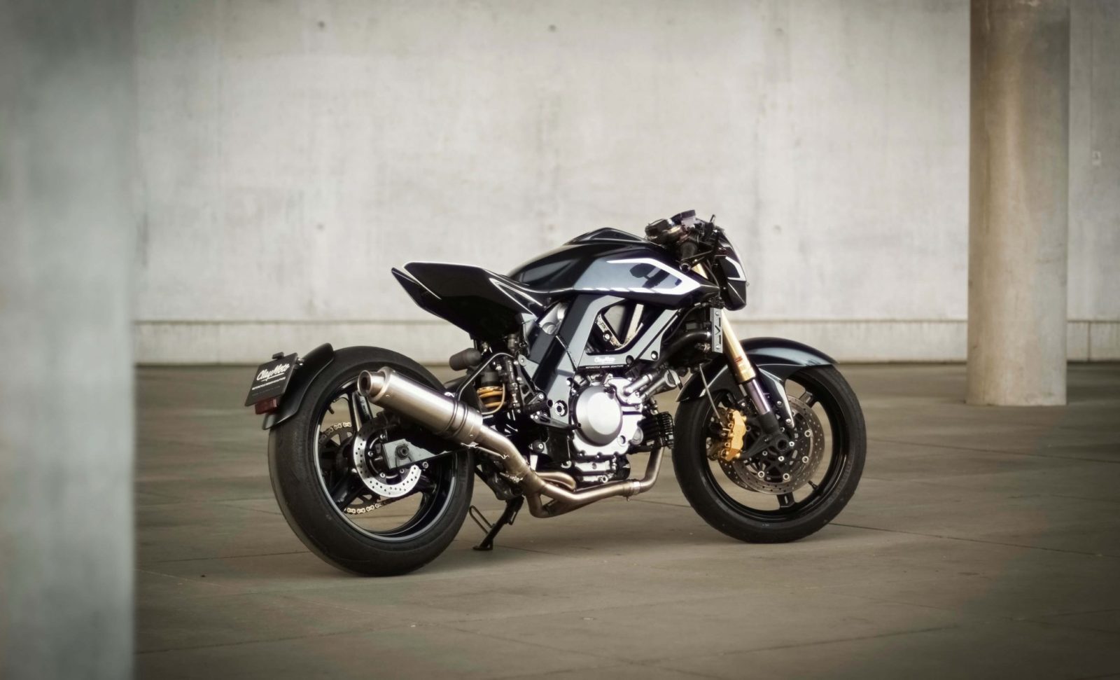 Suzuki SV650 Café Racer 2