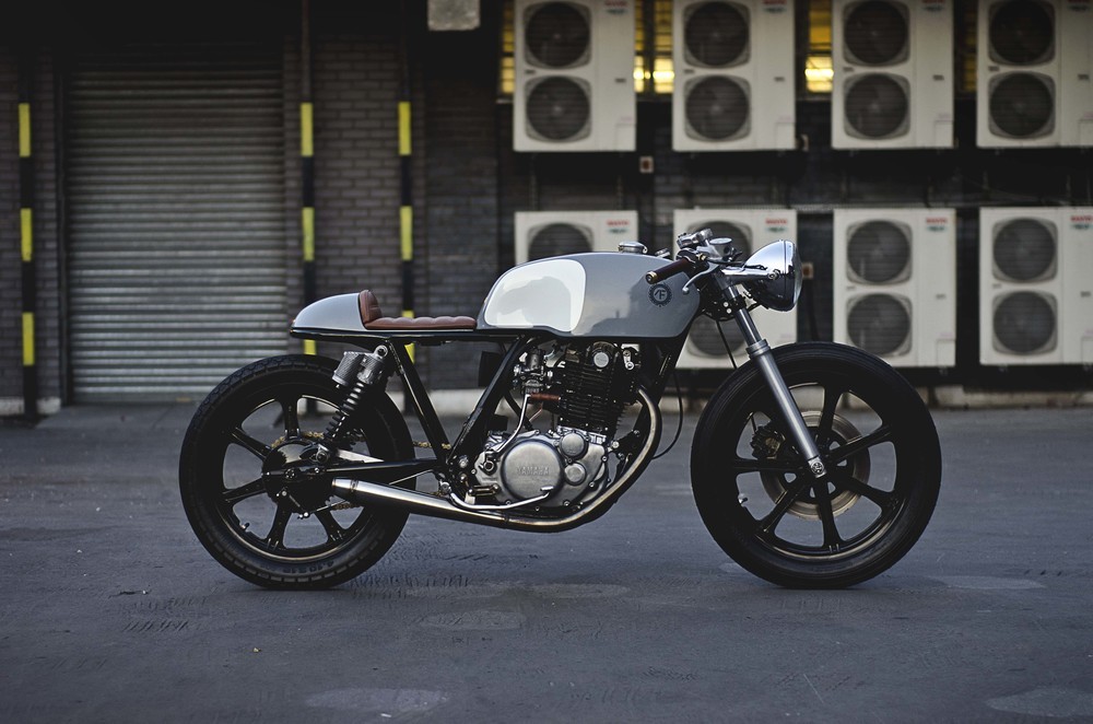 Yamaha SR500 Cafe Racer